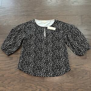 𝅺MELLODAY Black and Cream Blouse Keyhole with Puffed Sleeves Size Medium NEW